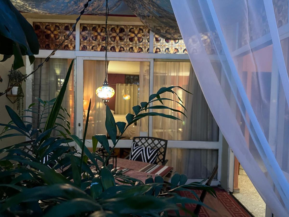 Dickinson Guest House Guadalajara Extérieur photo